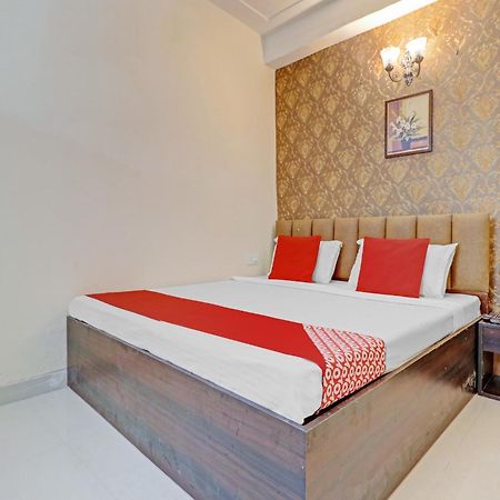 Hotel O Sky View Ludhiana Eksteriør billede