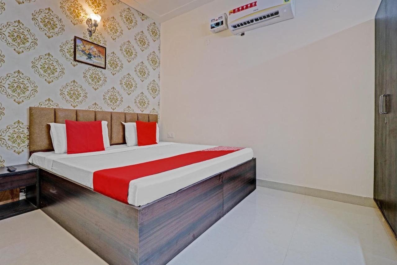 Hotel O Sky View Ludhiana Eksteriør billede