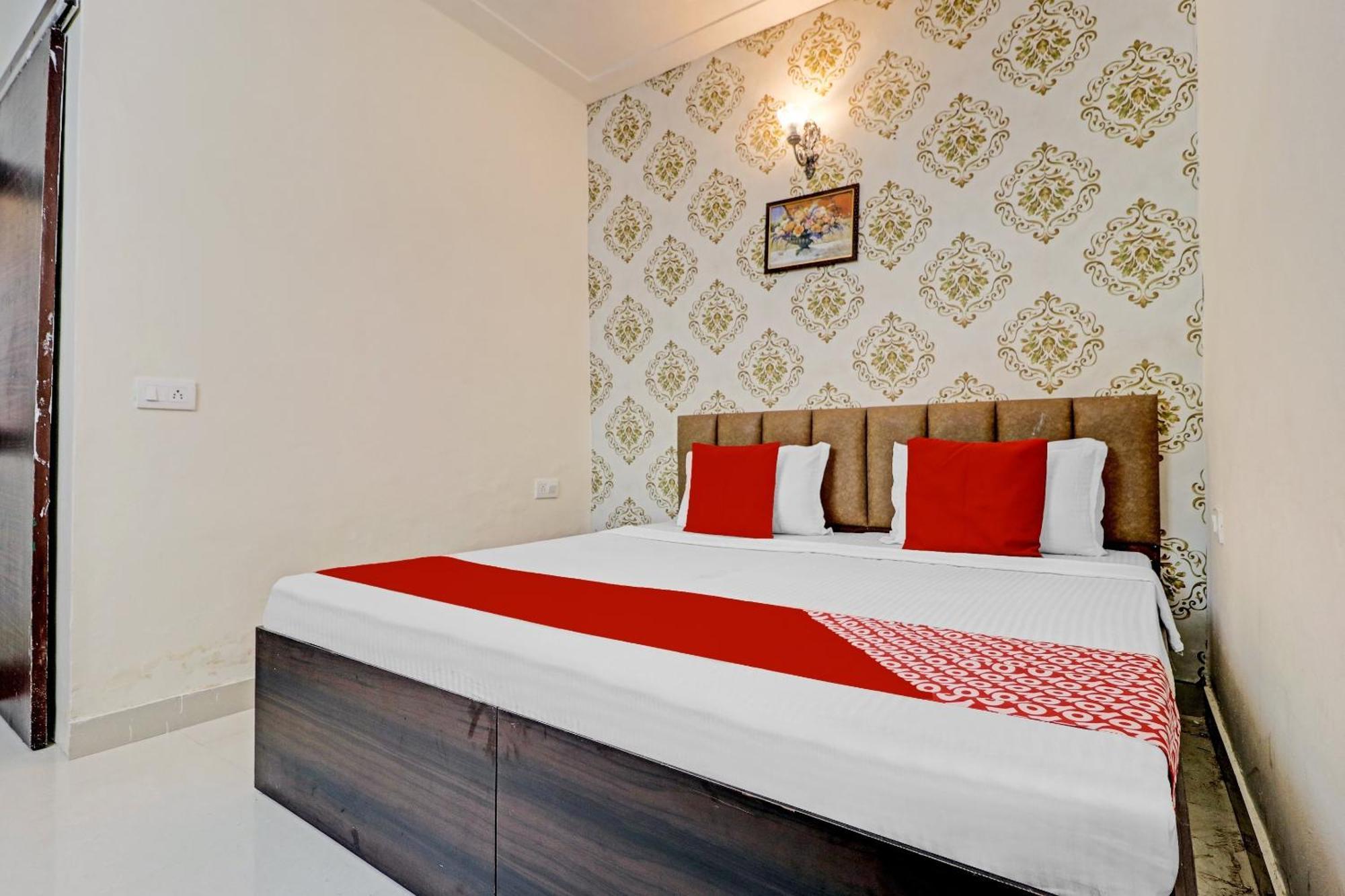 Hotel O Sky View Ludhiana Eksteriør billede