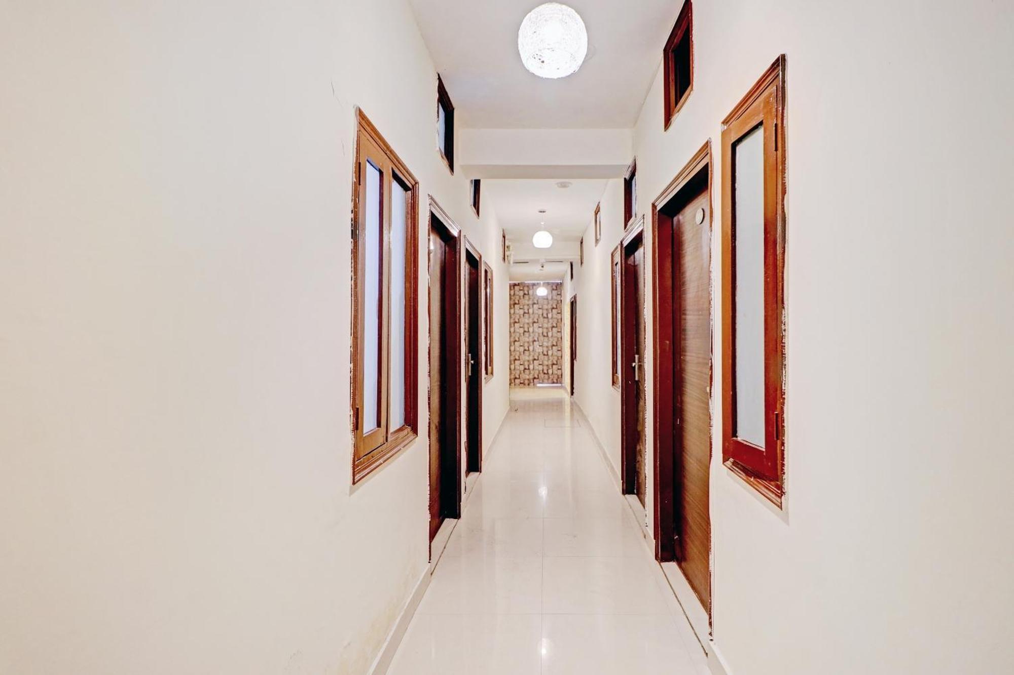 Hotel O Sky View Ludhiana Eksteriør billede