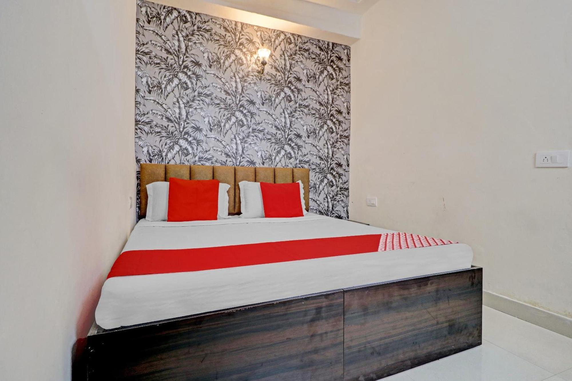 Hotel O Sky View Ludhiana Eksteriør billede